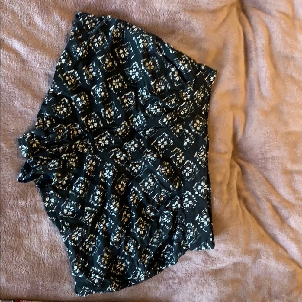 Flowy shorts